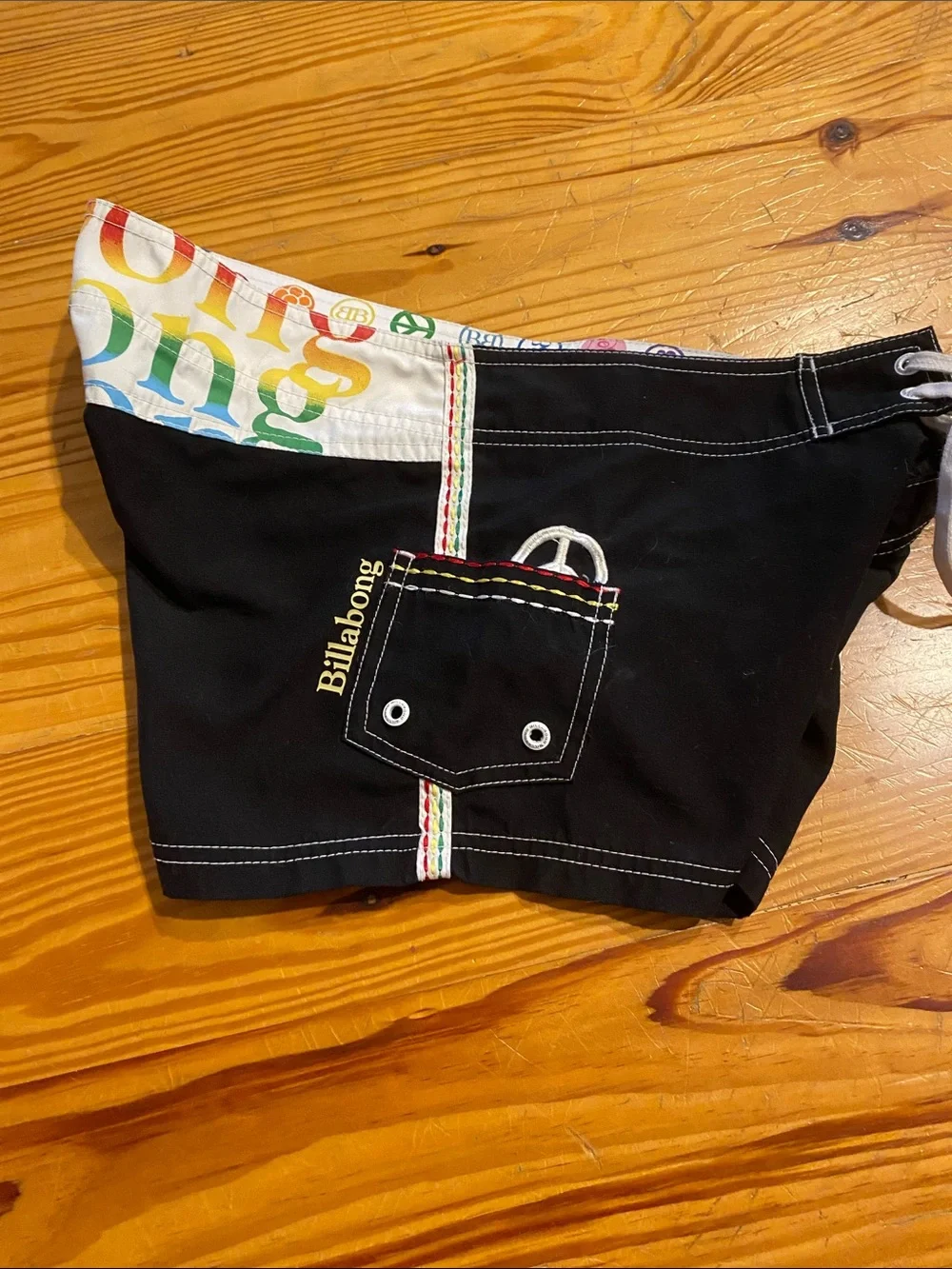 Juniors Billabong White Swim Shorts with Multicolor Logo Circles size 5